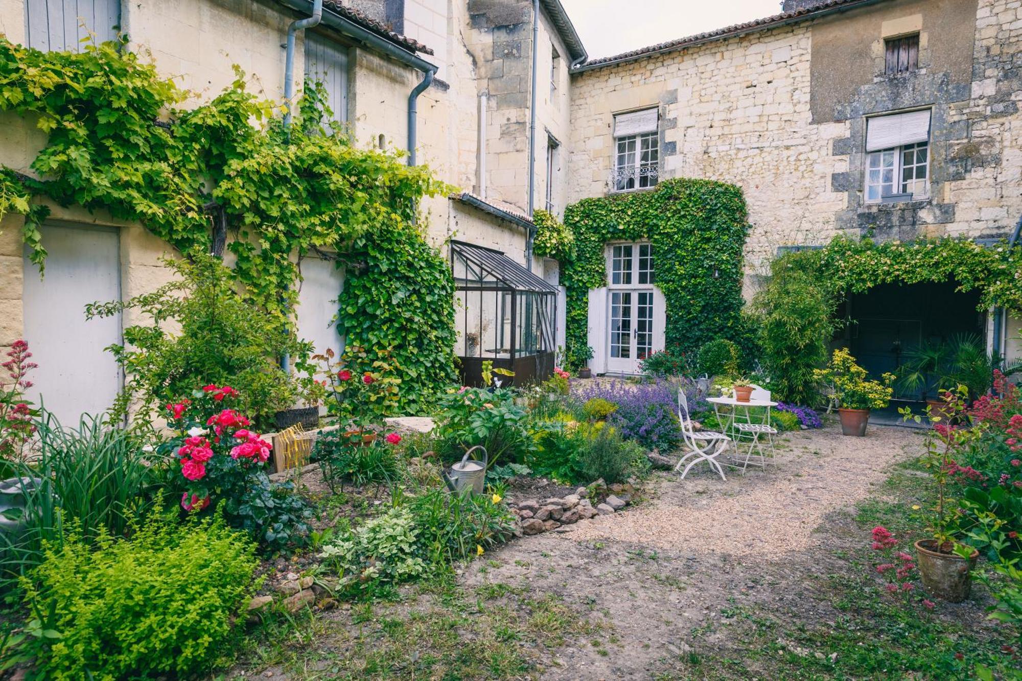 Le Prieure Sainte Croix 호텔 루덩 외부 사진